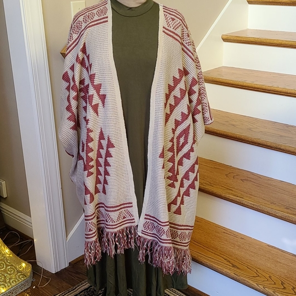 Cape Terra-cotta and beige. One size. - Picture 8 of 8